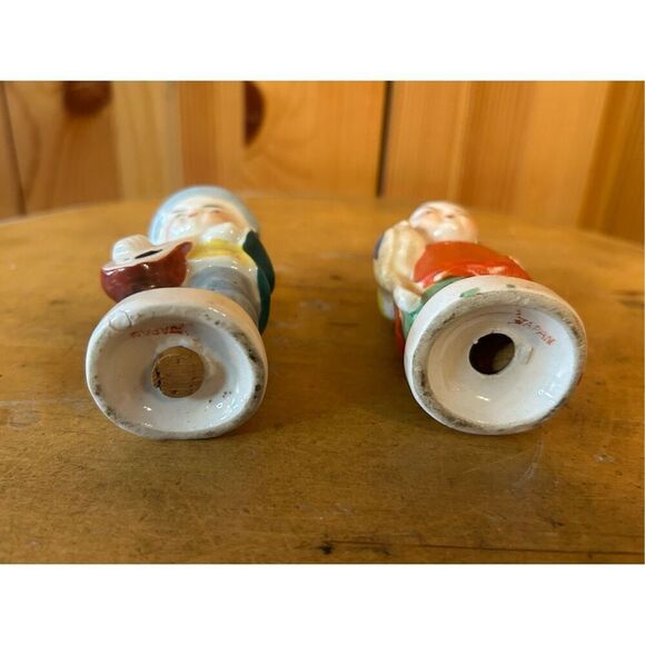 Vintage Asian Man Salt and Pepper Shakers (8559) - Picture 6 of 7